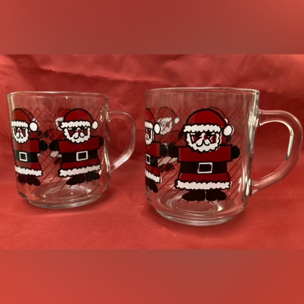 Set of 2 Vintage Luminarc Santa Glass Coffee Mugs
